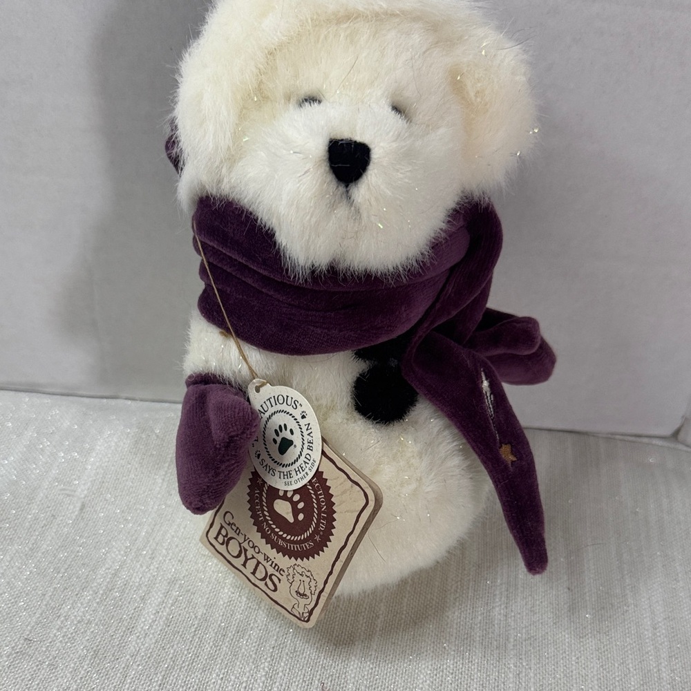 Boyds Bears plush named "Mikie O'Burr".
Hallmark Catalog 2002 exclusive 8” NWT